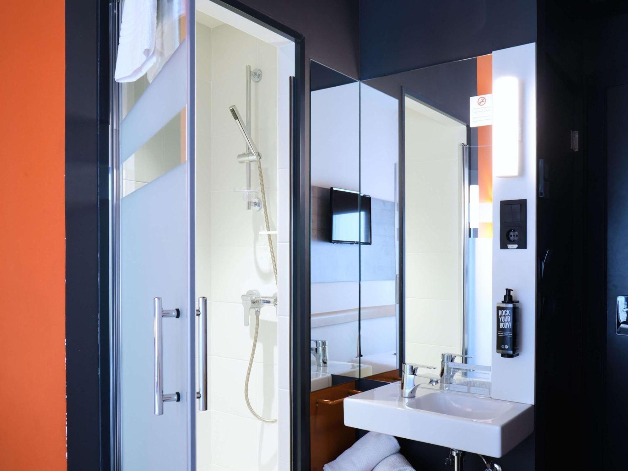 Ibis Budget Bilbao City Екстер'єр фото